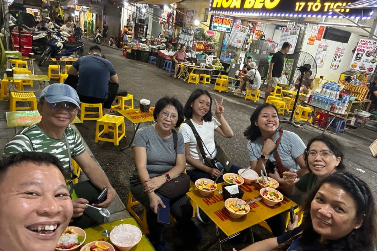 hanoi guide street food tour